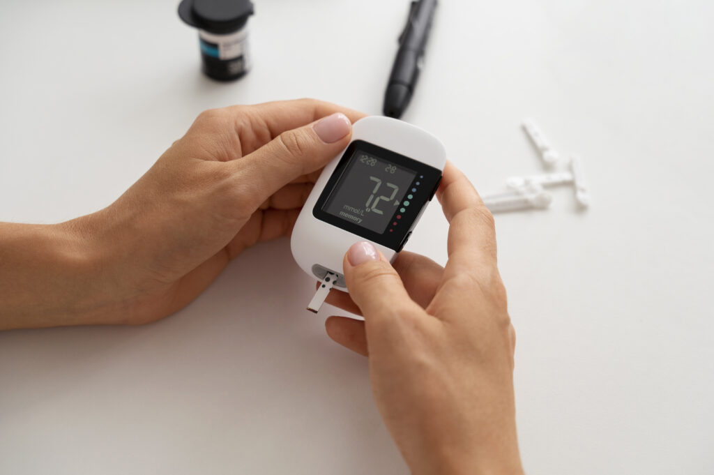 China Continuous Glucose Monitoring Devices Market Size, Share, Growth, Forecasts To 2033